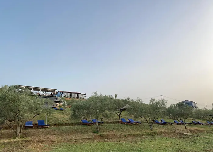Bed and Breakfast Shtepiza Lio Liqeni Merhojes Belsh